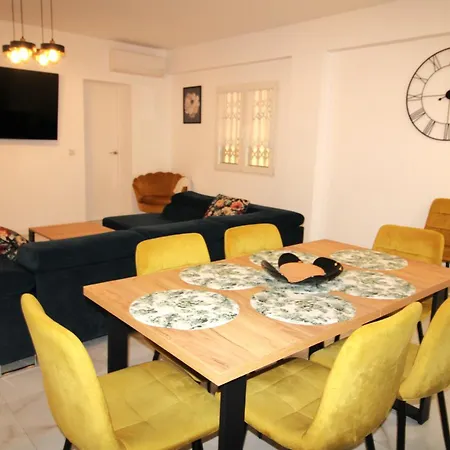 Meduza Apartment *